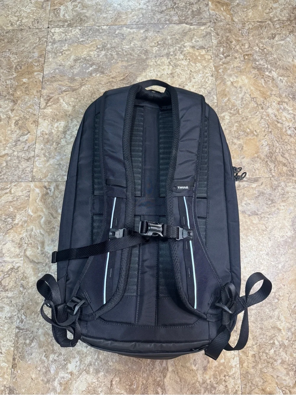 Thule Sweden Black Men's Urban Daypack with Front Zip Panel